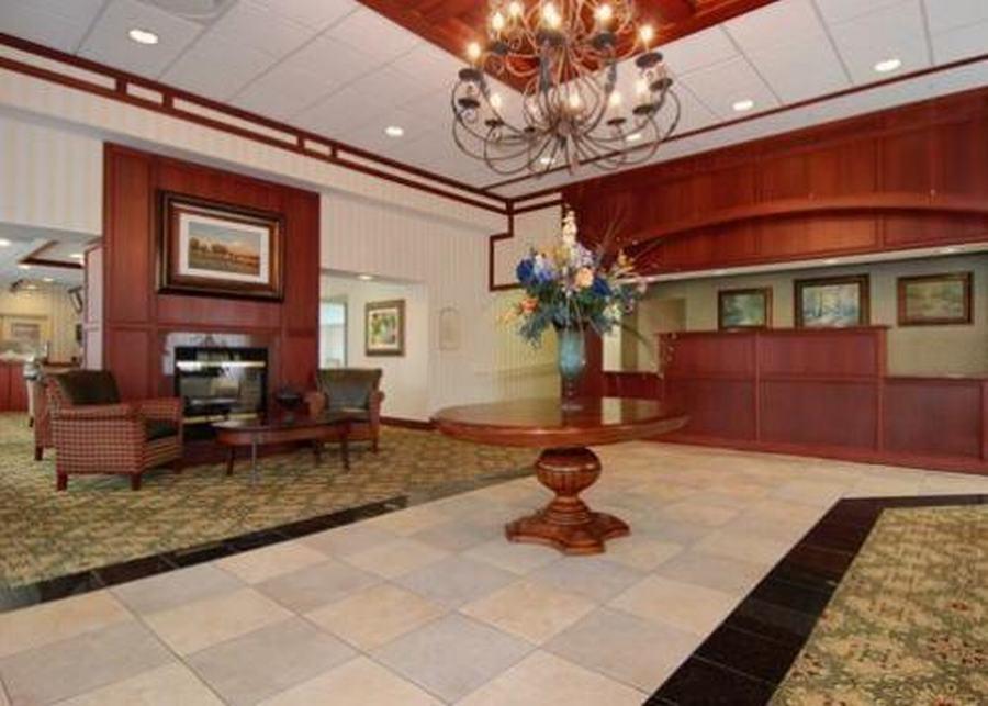 Clarion Hotel & Suites Hamden-New Haven Exterior foto